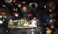 اقامة صلاة الجنازة لضحية جريمة القتل الشاب محمد ناصر من أم الفحم على شارع 65